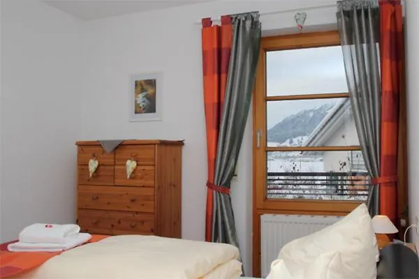 Gruener In Ruhiger, Zentraler Lage Von Im Oberallgaeu Apartmán Burgberg (Bavaria)